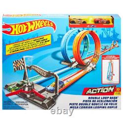 Ensemble de pistes de course Hot Wheels Double Loop Dash Track & 2 voitures jouets en fonte amusantes.